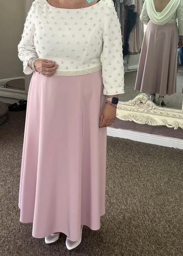 Mother the bride - of,